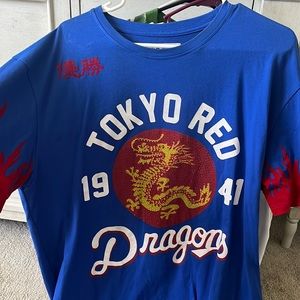 Men’s tshirt, velvet flame sleeve, detailed tshirt